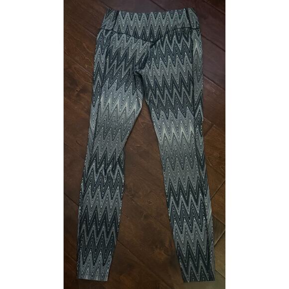 Nike Dri-FIT ZigzagBlack Gray Compression Leggings Pants Chevron Women’s M - Picture 6 of 10